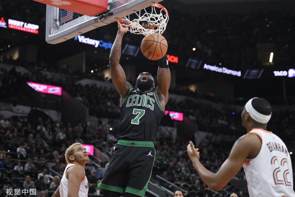 两支队伍的 两支队伍的